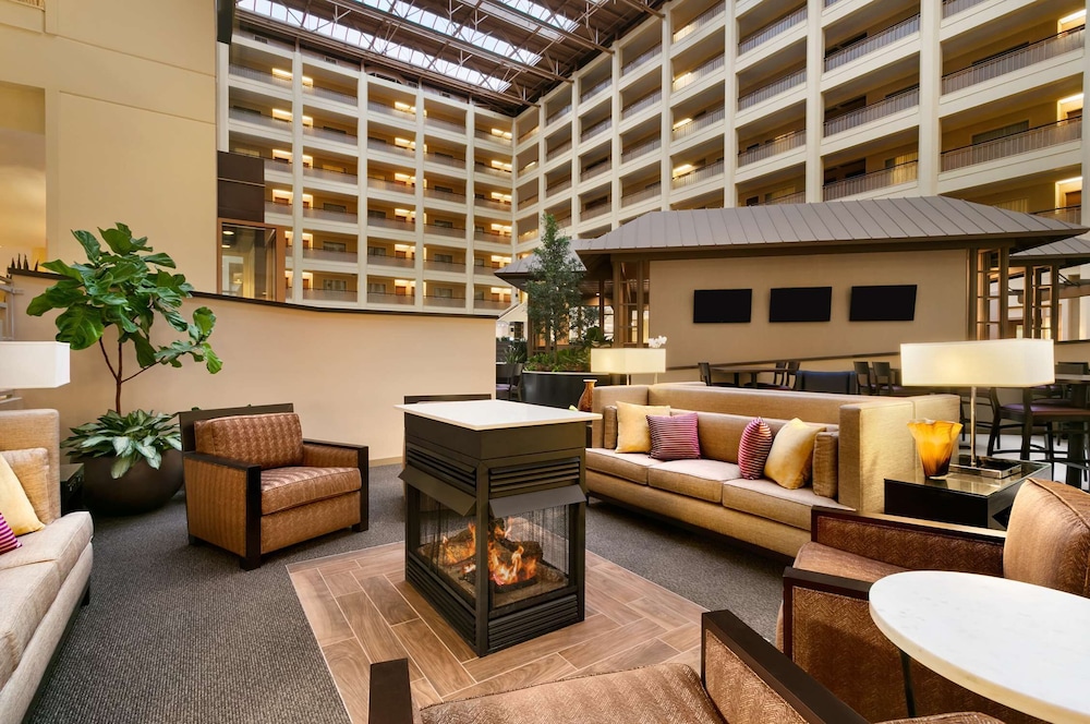 Embassy Suites by Hilton Chicago North Shore Deerfield 34/65