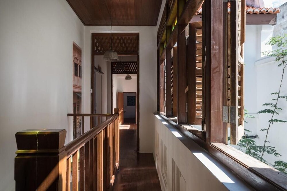 Rope Walk Guesthouse 50/50