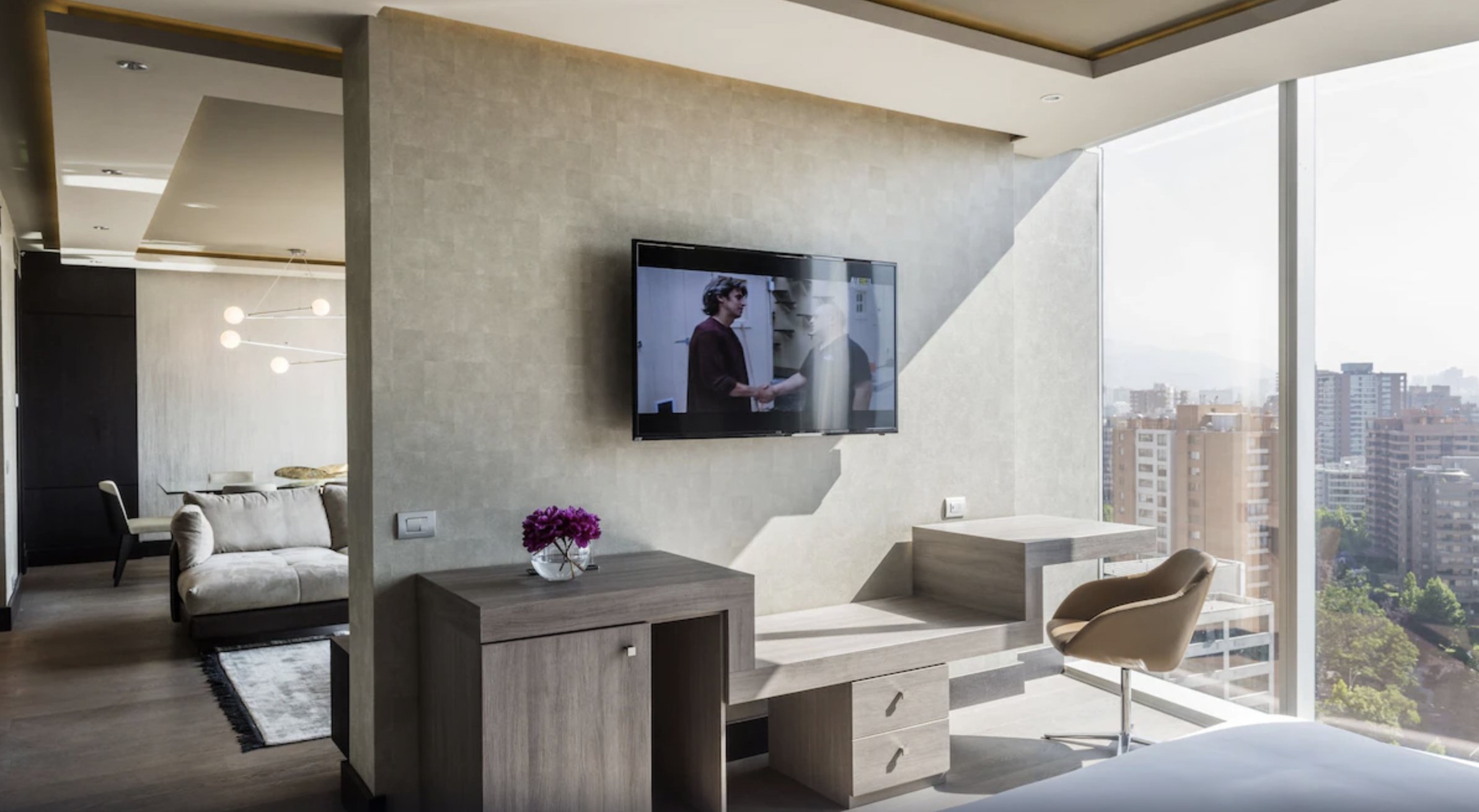 ICON HOTEL 35/58