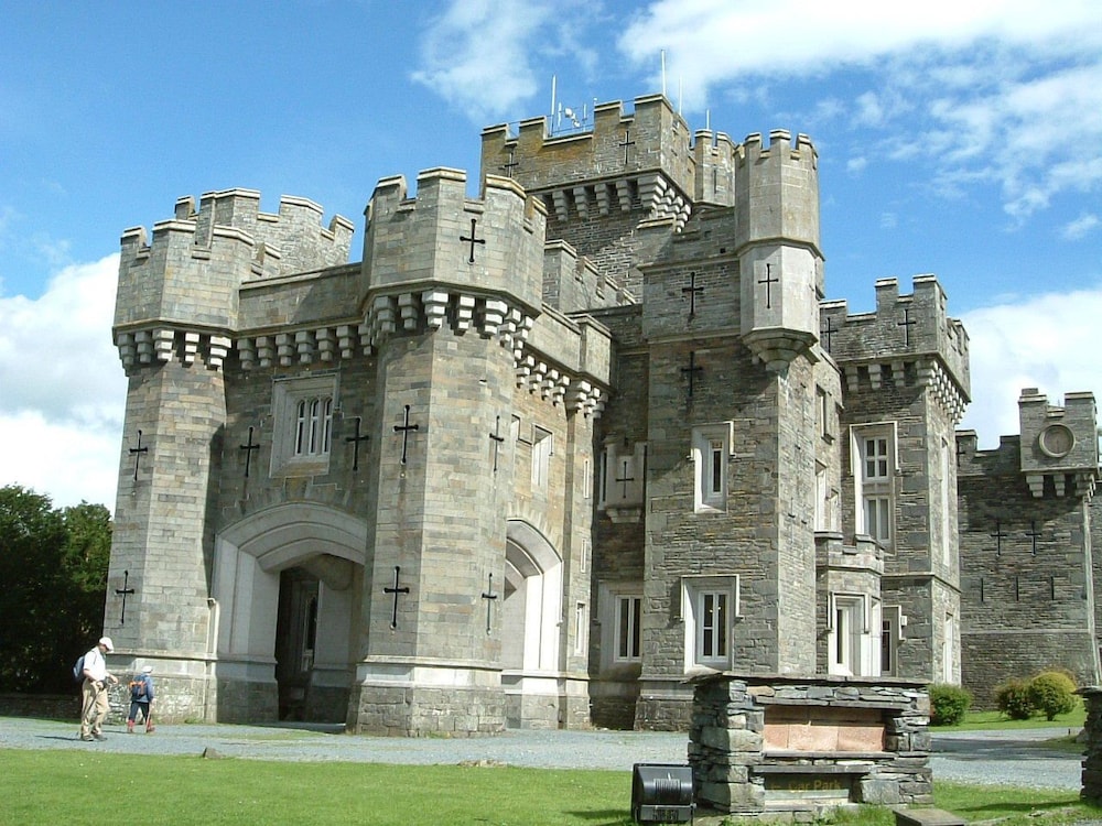 Storrs Gate House 2/48