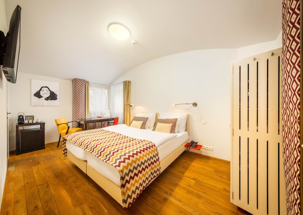 Bellevue Hotel Karlov 7/66