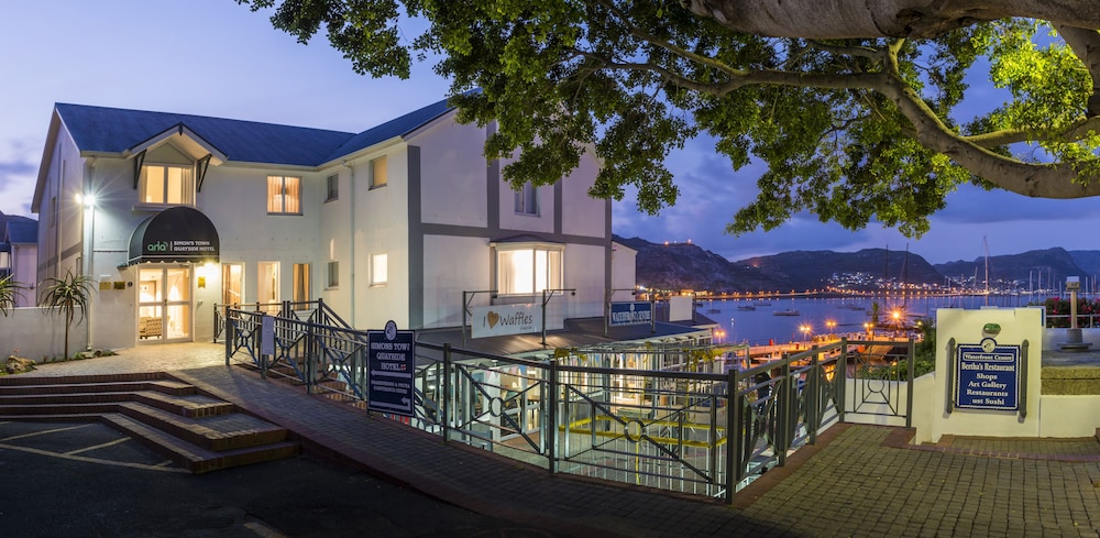 Simon's Town Quayside Hotel 6/60