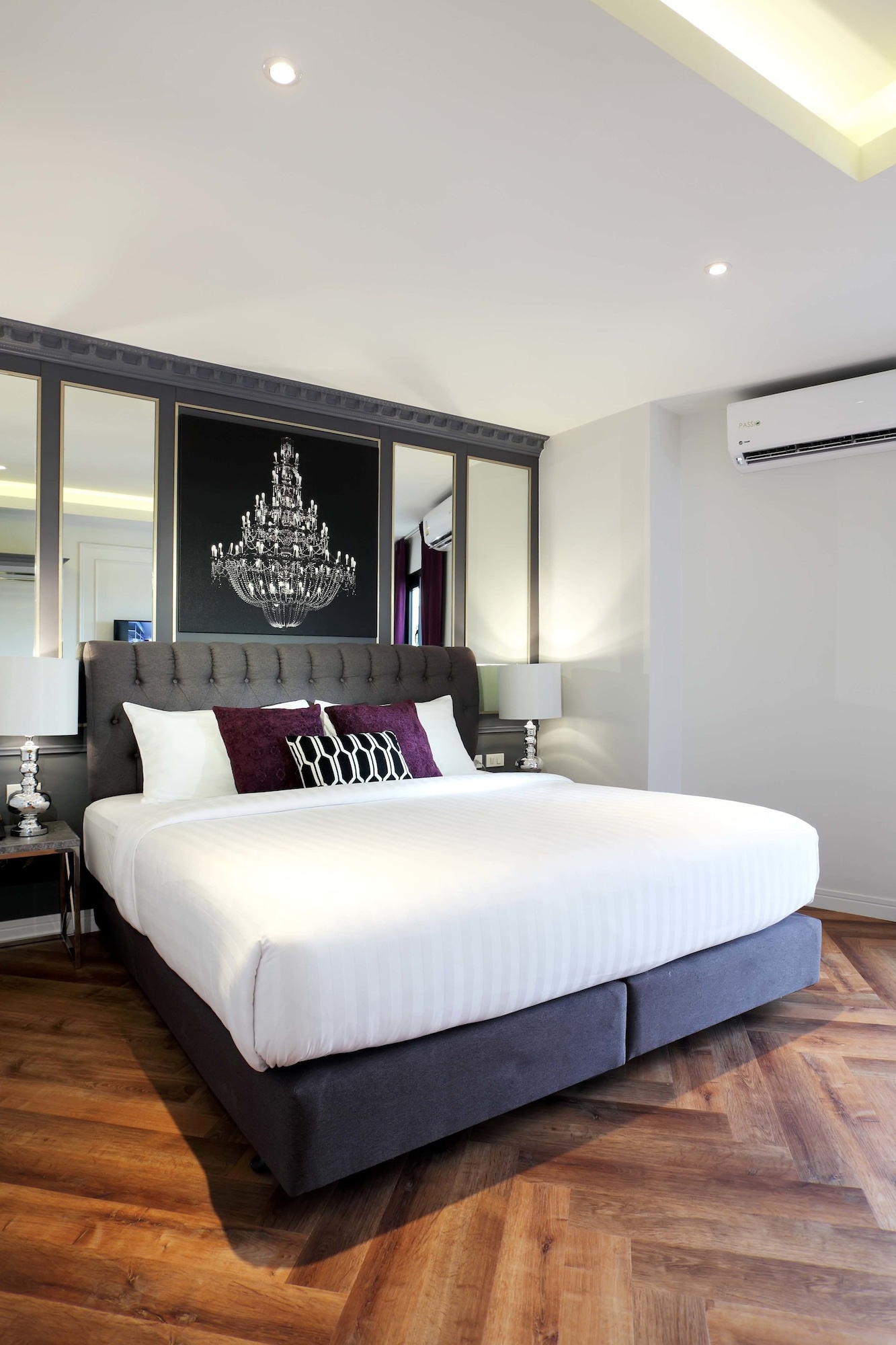 Deluxe, Double Bed, Street View