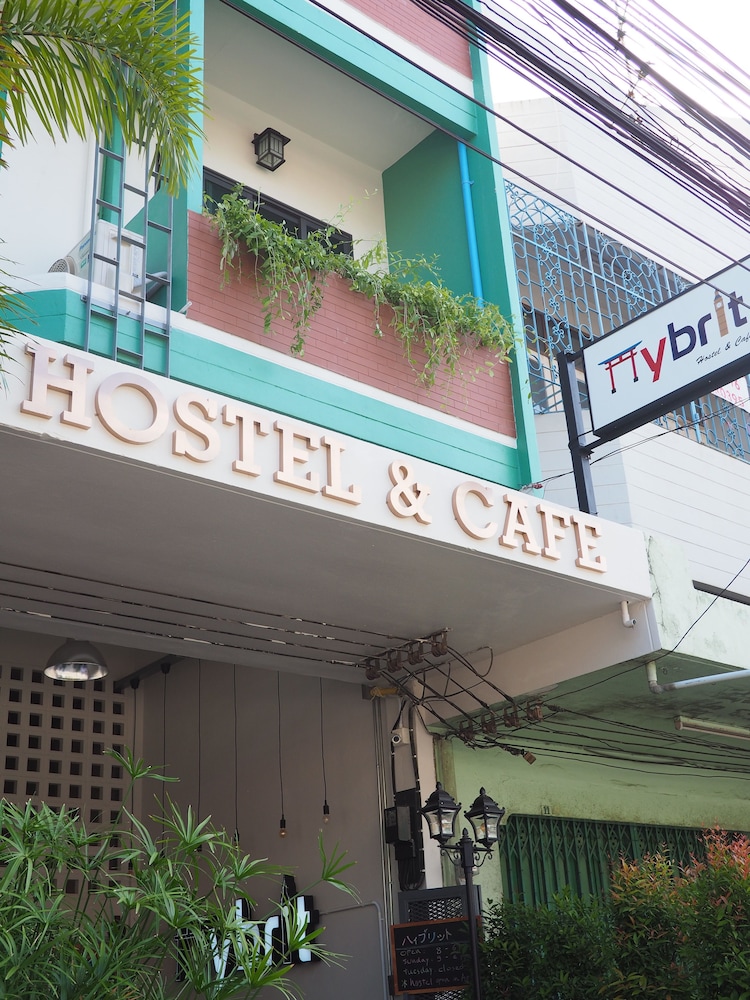 Hybrit Hostel & Cafe 1/37