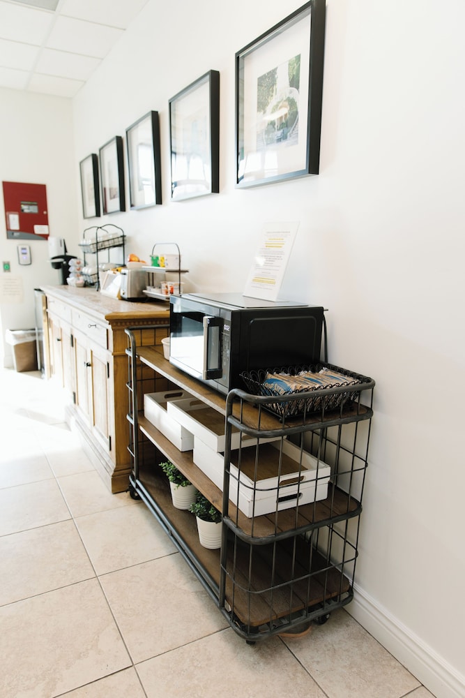 5th East Hall Bed Breakfast 7/46