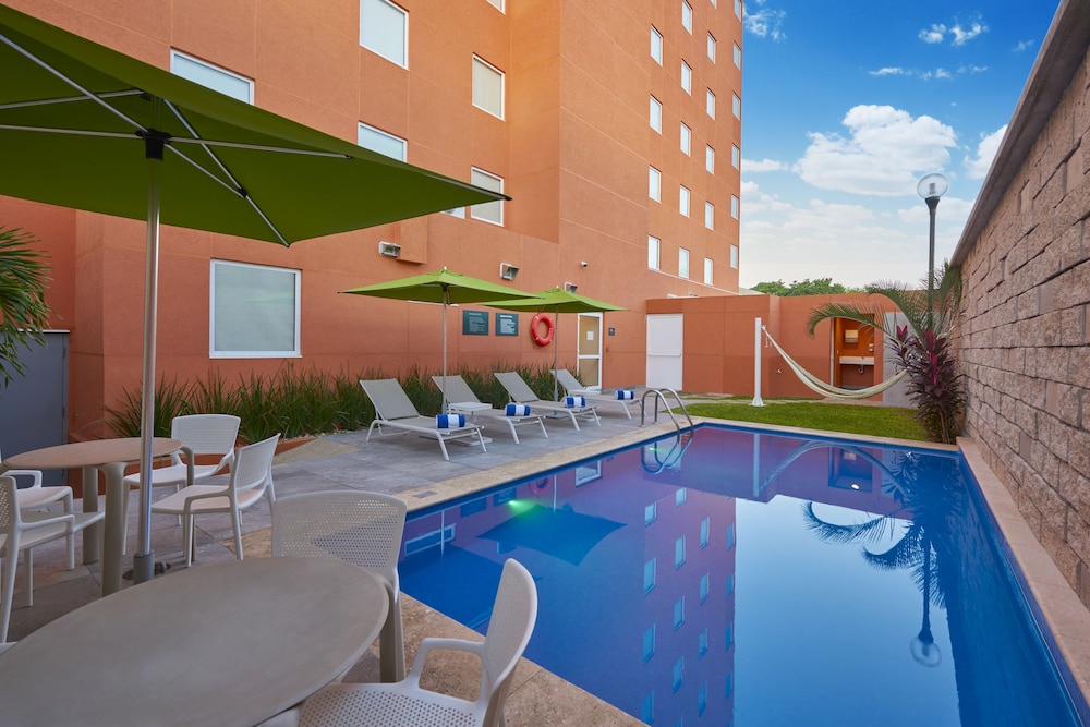 City Express Junior by Marriott Merida Altabrisa 27/47