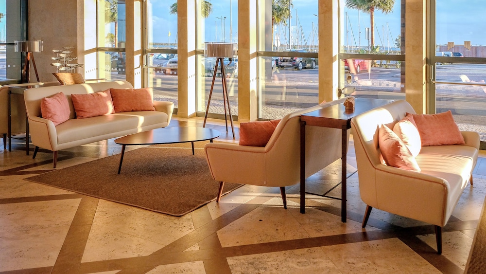 Real Marina Hotel & Spa 49/83