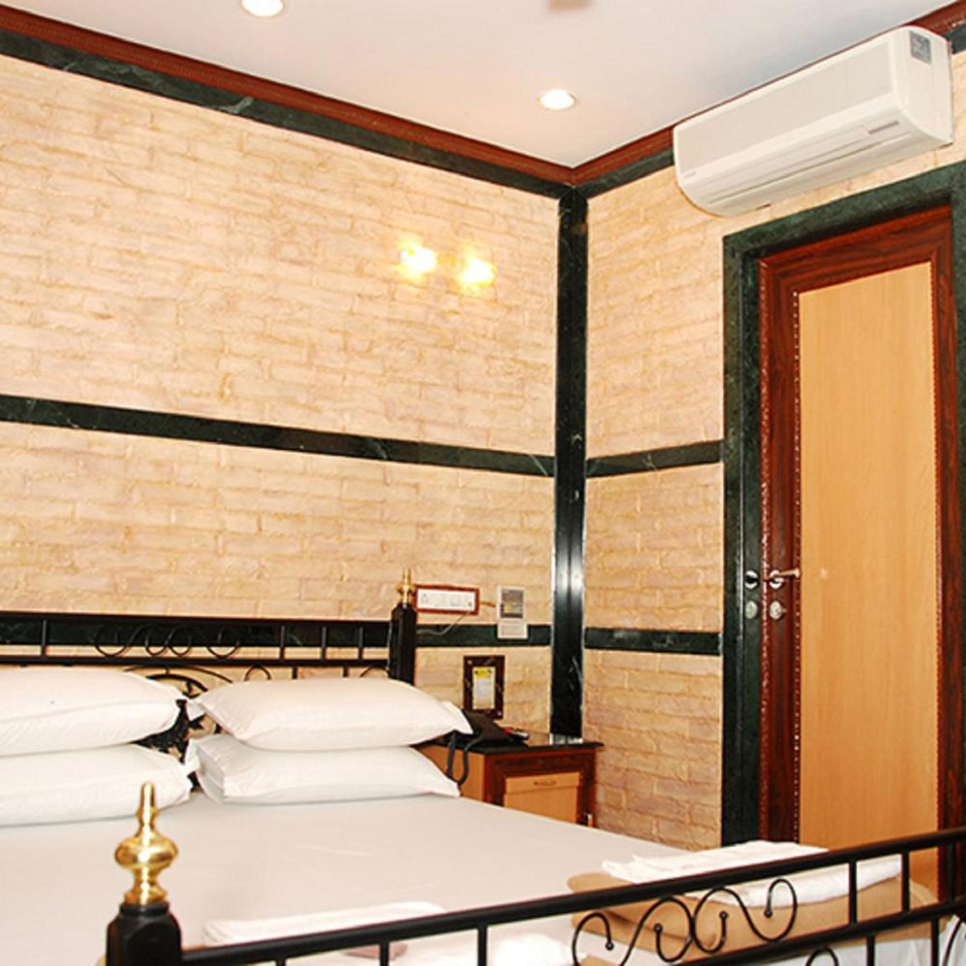 Hotel Hira 15/27