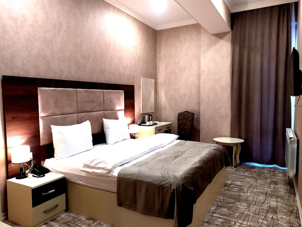 The Clocktower Hotel 24/62