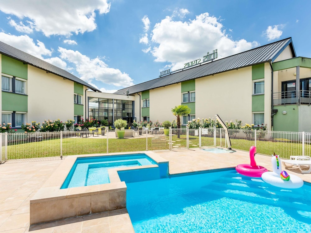 Ibis Styles Bourges 40/48