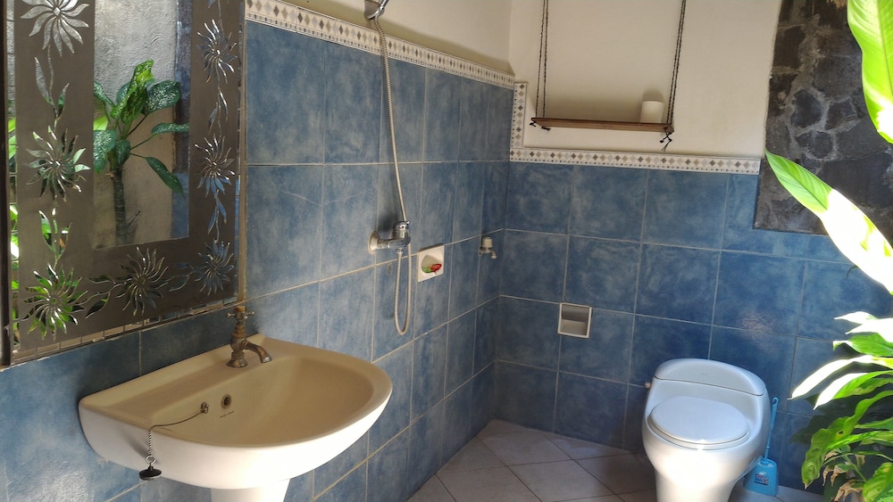 Amarta Beach Cottages 12/38