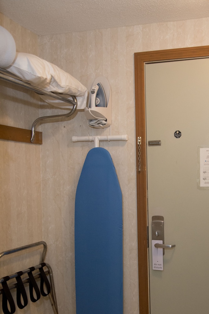 Hampton Falls Inn 23/44