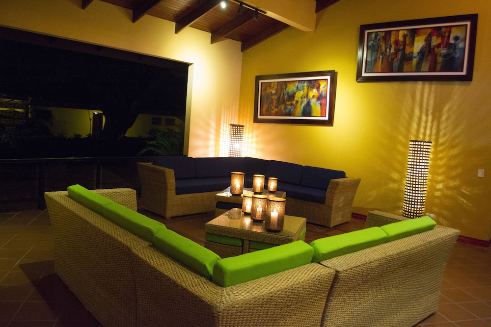 Papagayo Golden Palms Beachfront Hotel 45/65