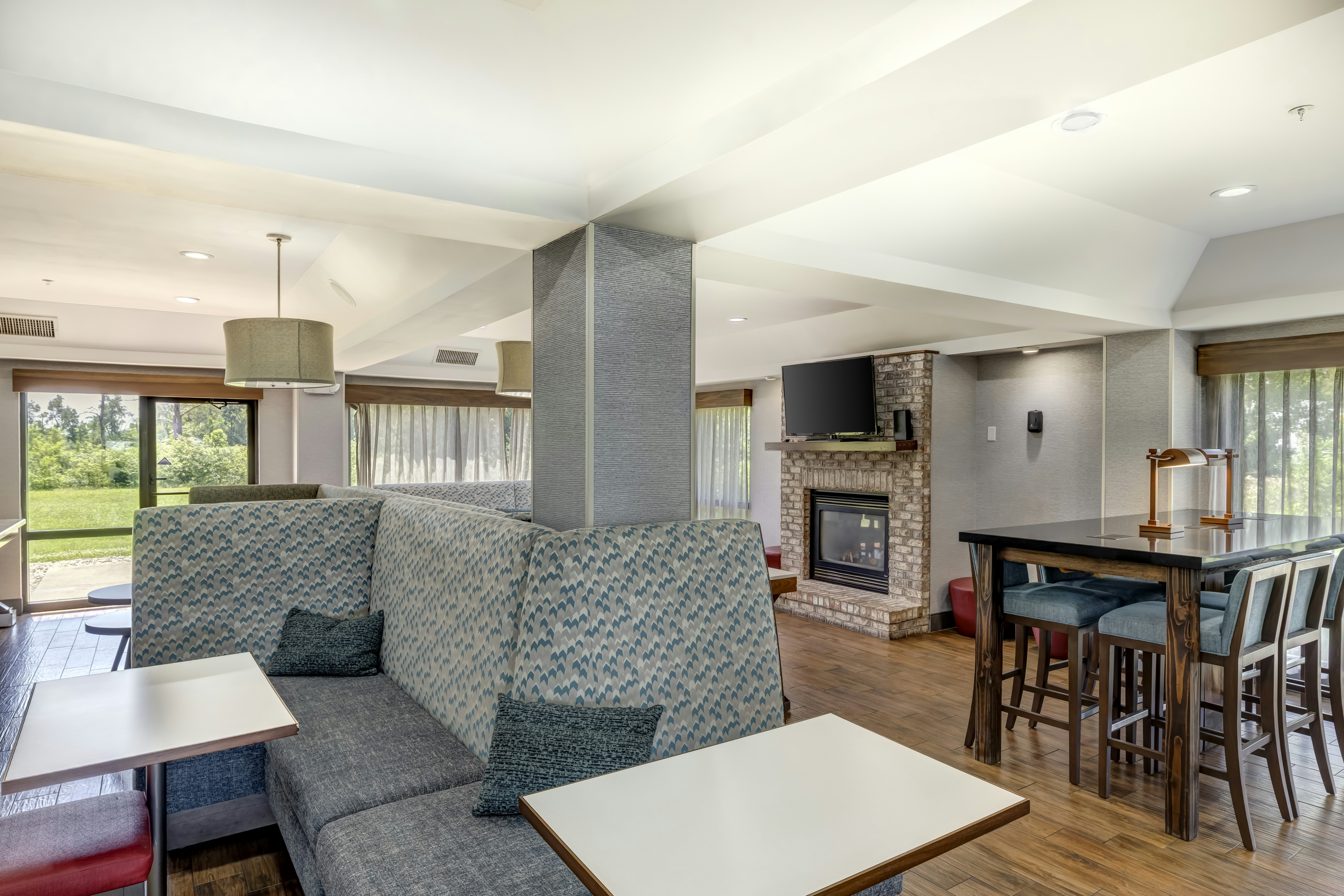 Hampton Inn Shelbyville 34/45