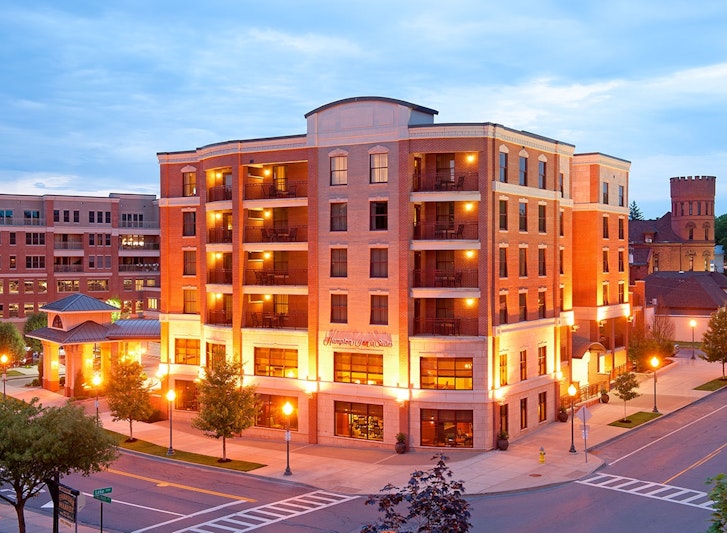 Hampton Inn Suites Saratoga Springs Downtown 2/69