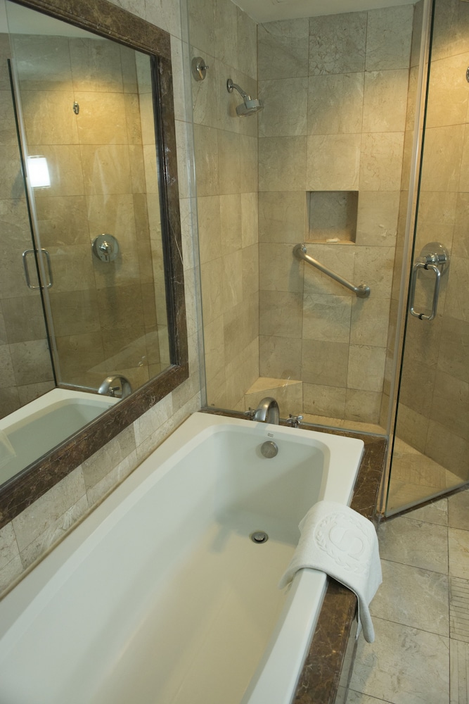 غرفة كلوب بسرير كينج بإطلالة على الجبل، Sheraton Chihuahua Soberano 9/9