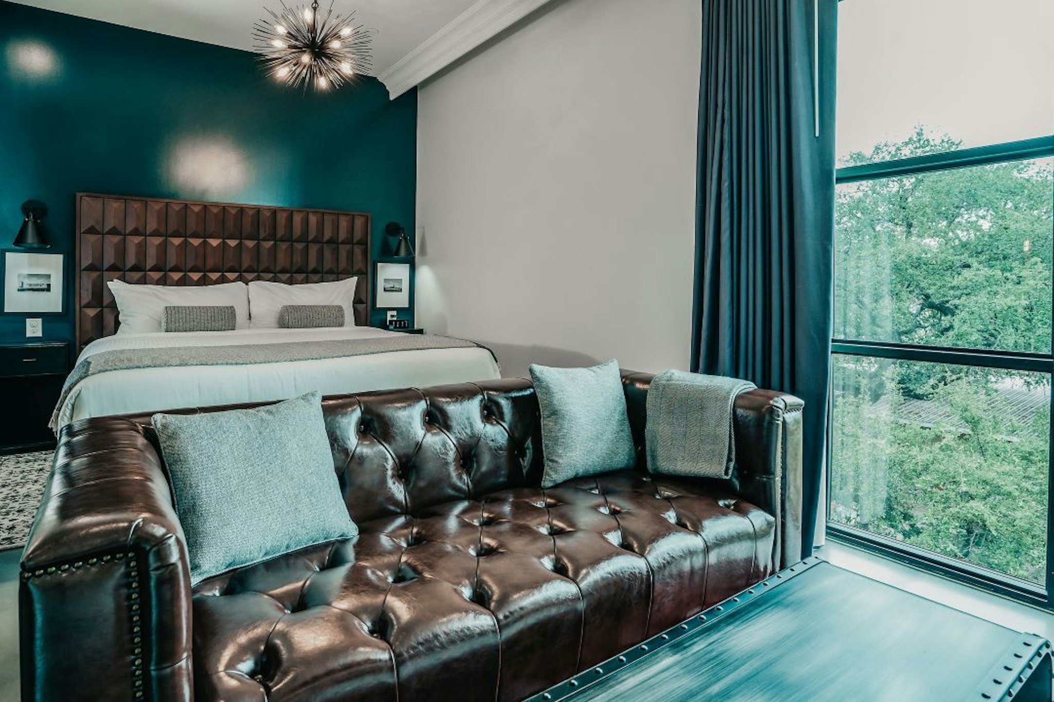 STUDIO, KING BED