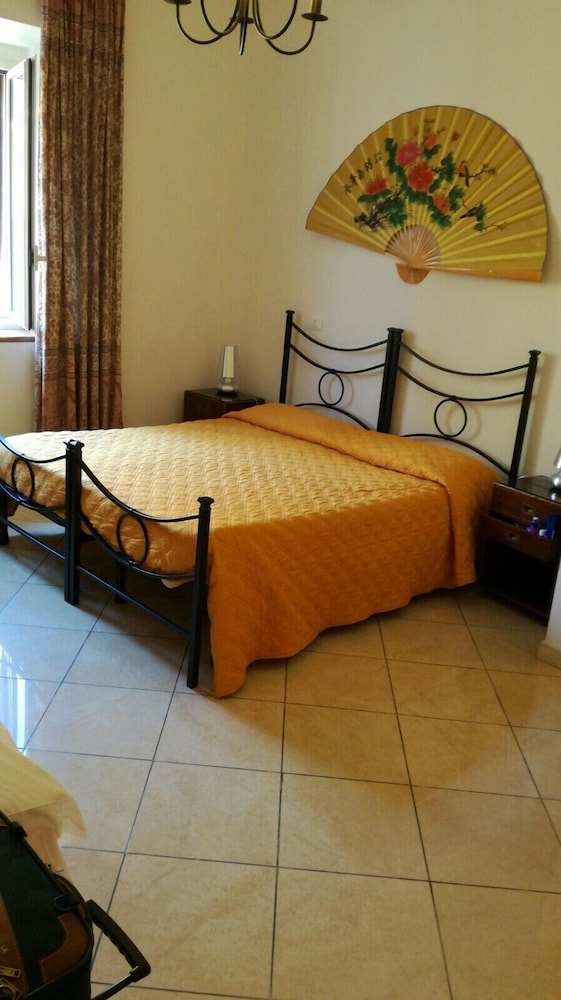 Hotel Touring 28/32