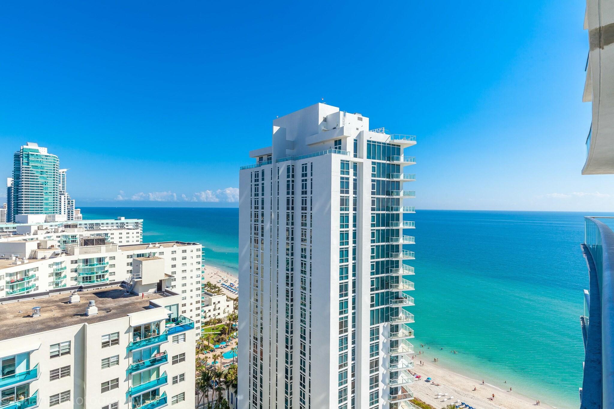 Hyde Beach Condos by Ammos VR 写真4