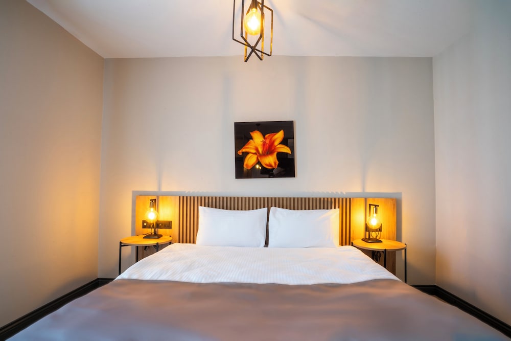 Leliko Suites 5/30