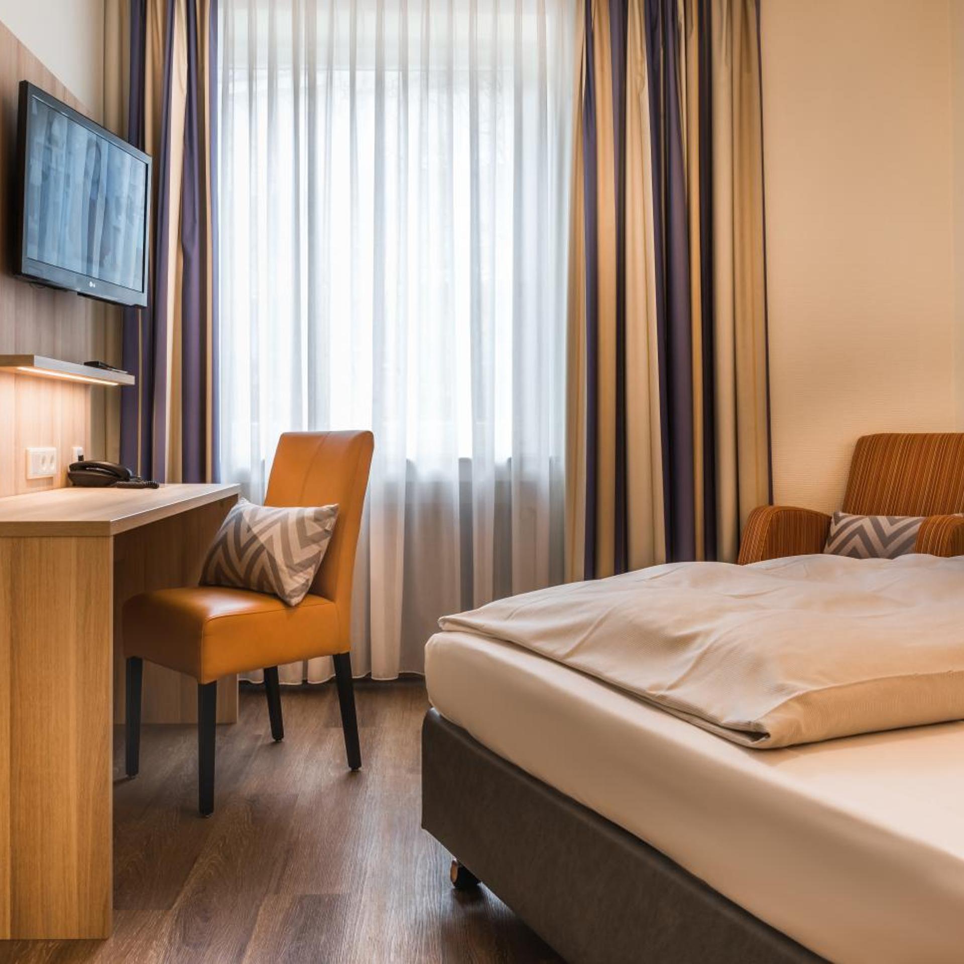 غرفة قياسية مفردة، Hotel Am Stadtpark Hilden 6/15