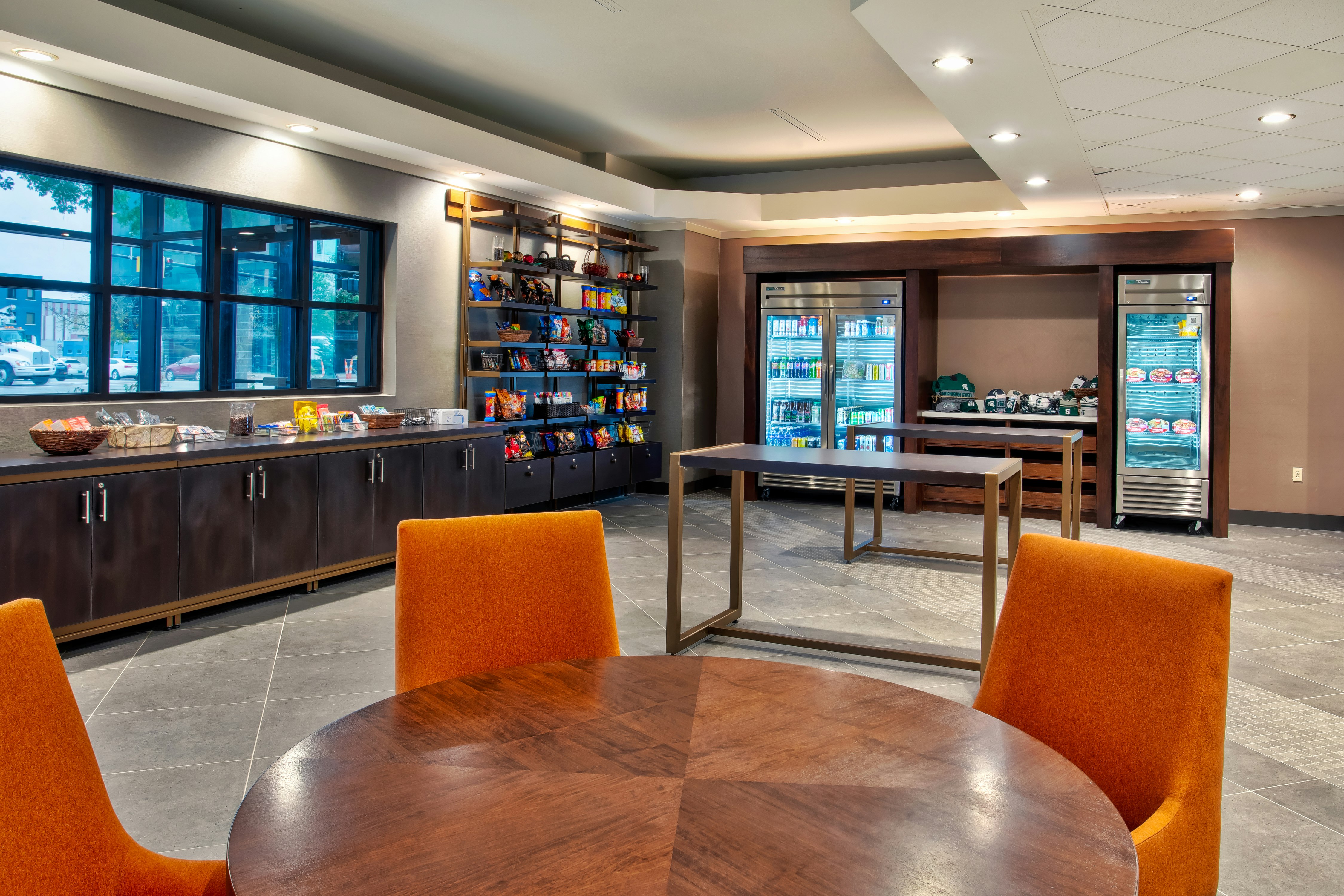 DoubleTree by Hilton Lansing, MI 21/32