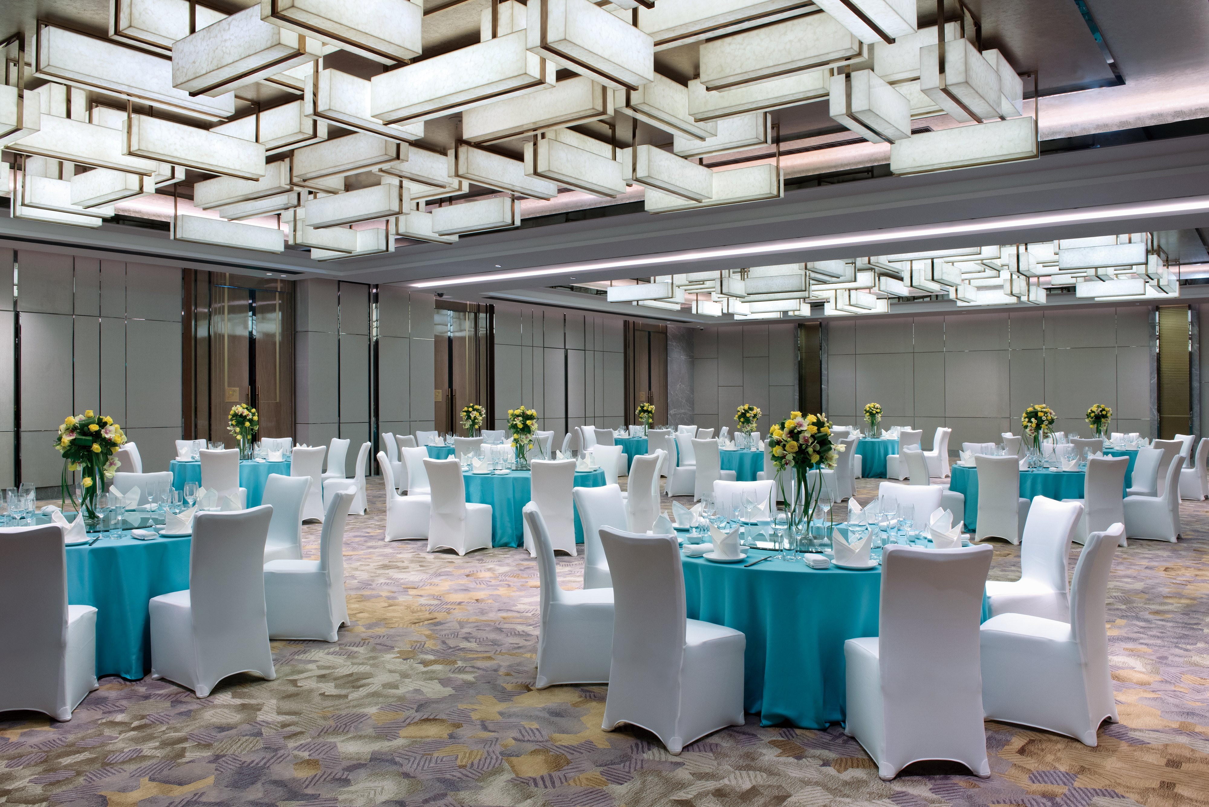 CROWNE PLAZA SHANGHAI PUJIANG 65/68