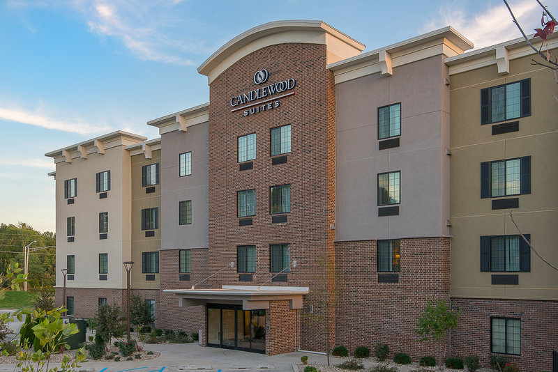 Candlewood Suites Bloomington 2/17