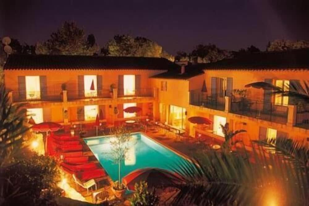 Hotel La Bastide De Valbonne 1/32