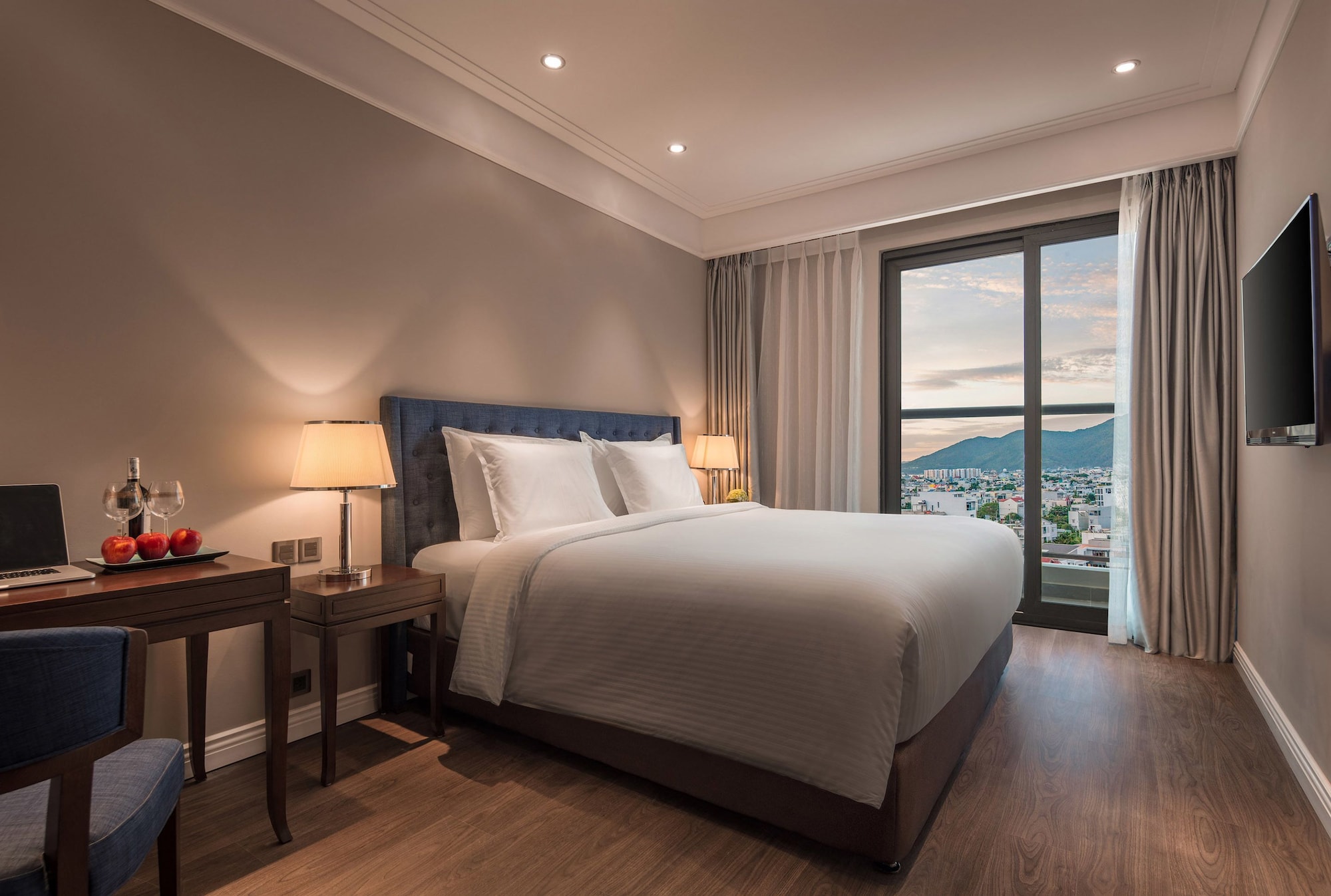 2 Bedrooms, Harmony, Suite, King Bed