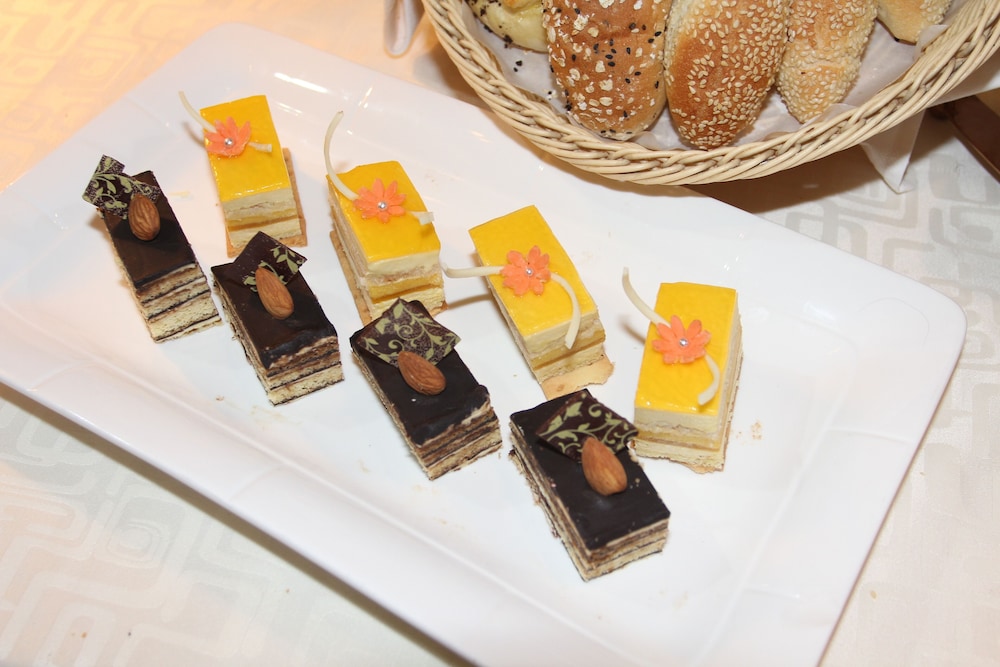 Doubletree By Hilton Qinghai Golmud China 17/71