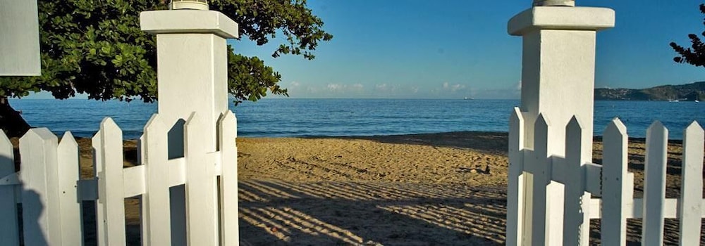 Allamanda Beach Resort 42/47
