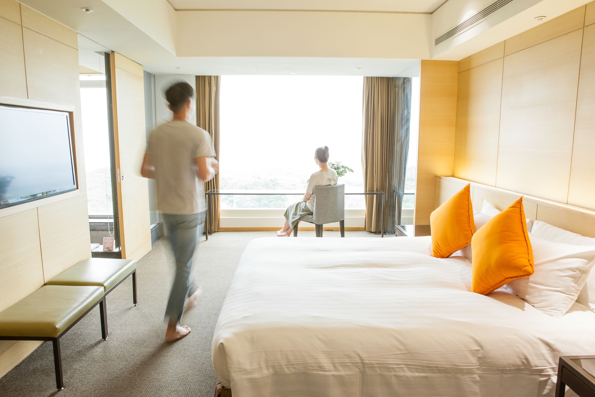 DELUXE, DOUBLE BED