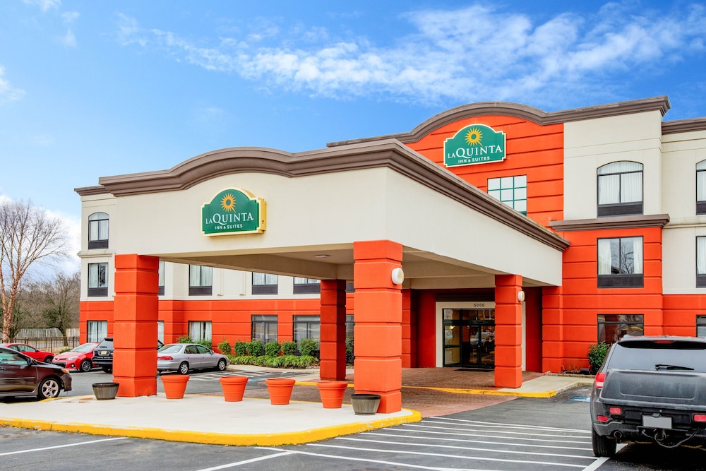 La Quinta Inn And Suites by Wyndham Mt. Laurel - Philadelphia 1/62