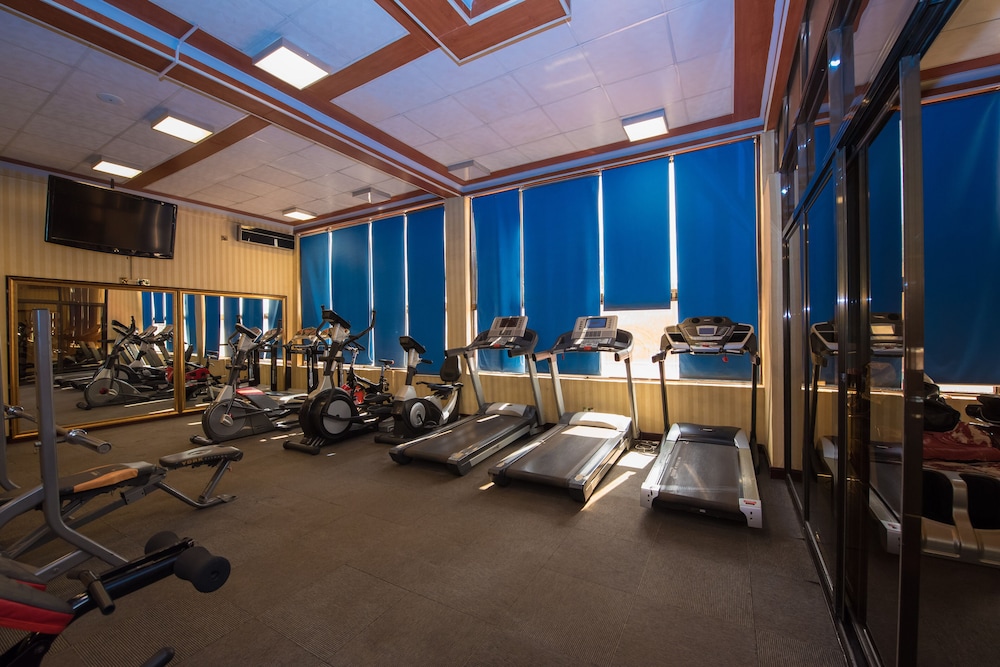 Simama Hotel 24/50