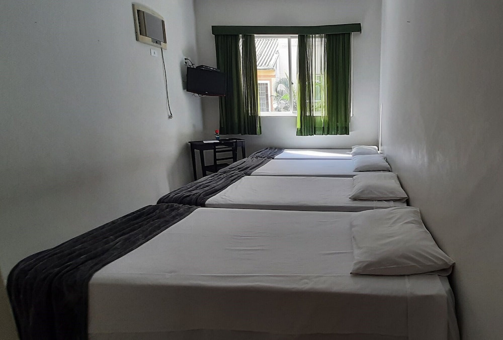 Angrense Hotel 28/62