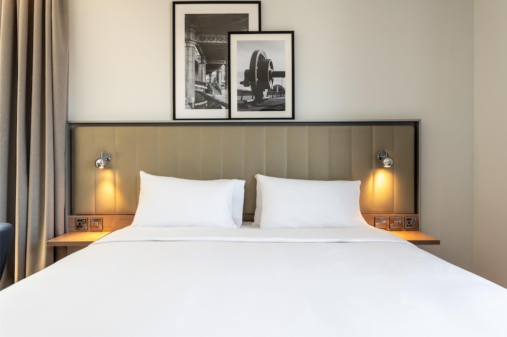 Radisson Hotel Manchester City Centre, A Verified Net Zero Hotel 28/91