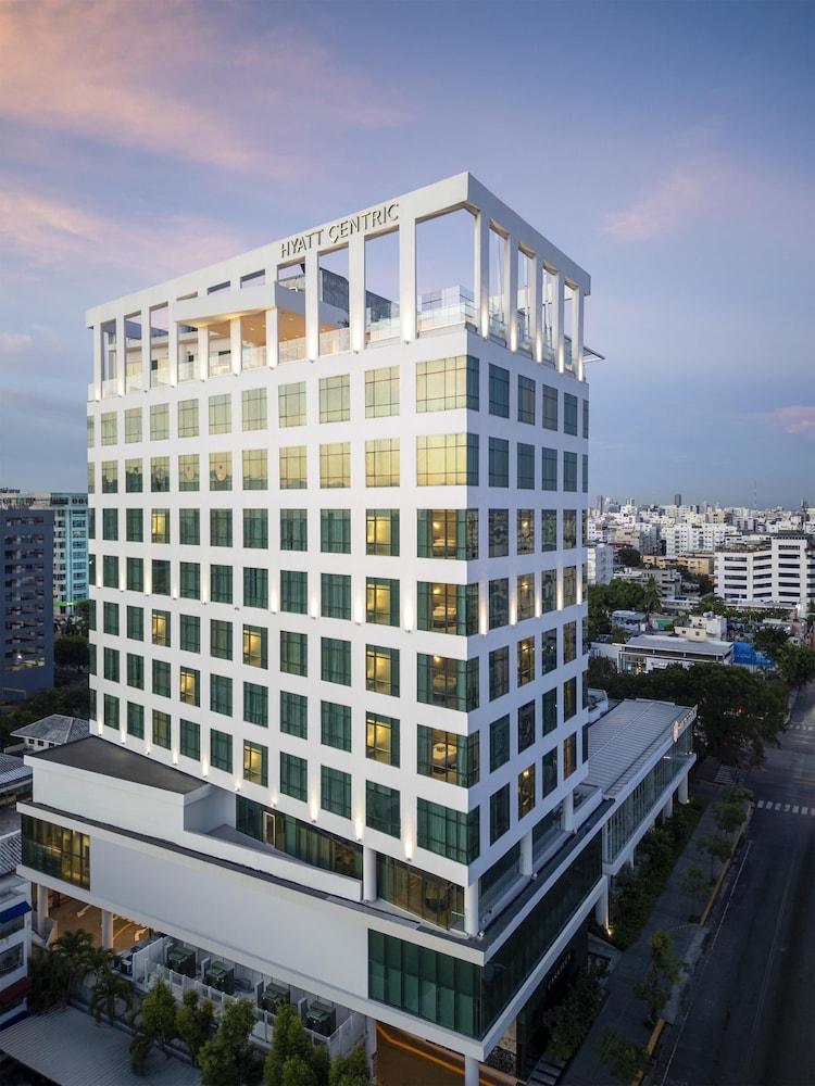 Hyatt Centric Santo Domingo 2/50