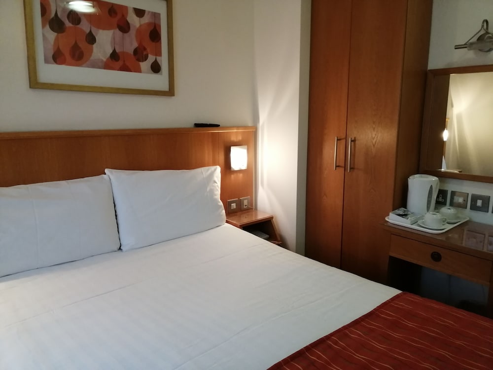 Queensway Hotel, Sure Hotel Collection by Best Western 22/38