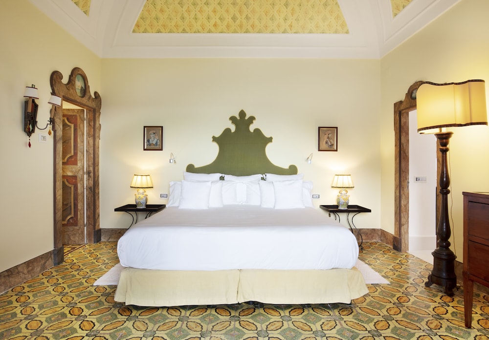 SIGNATURE, JUNIOR SUITE