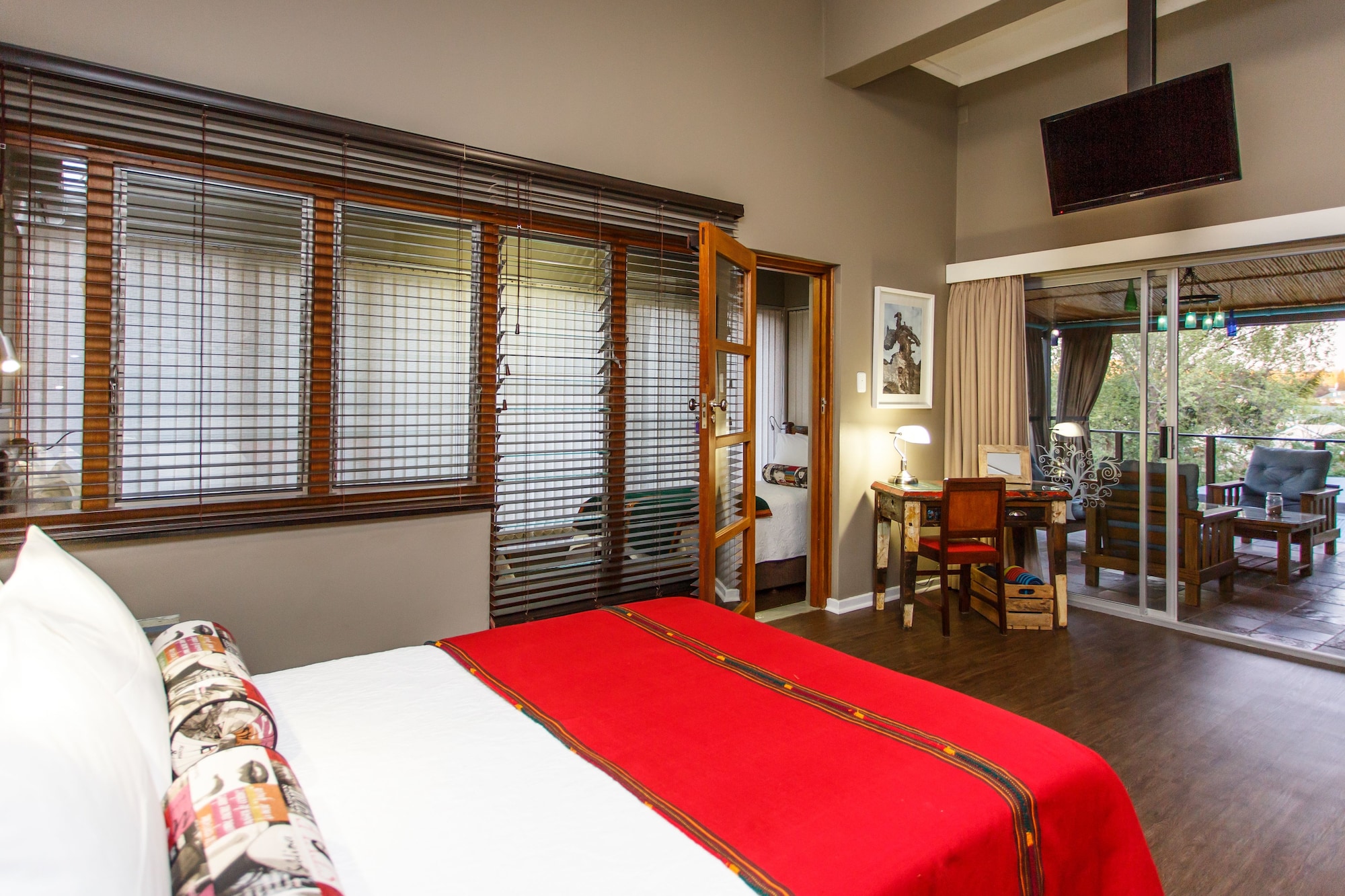 Family, Double and Twin Beds