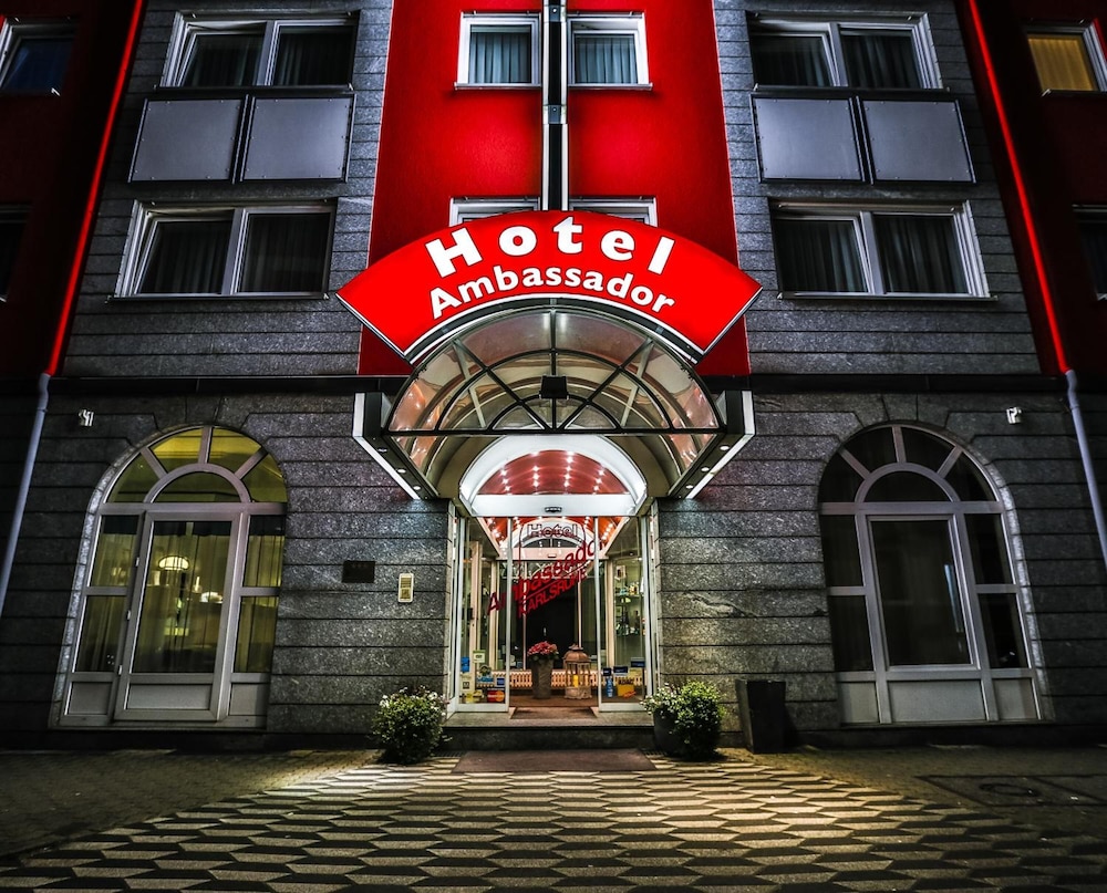 Ambassador 1/50