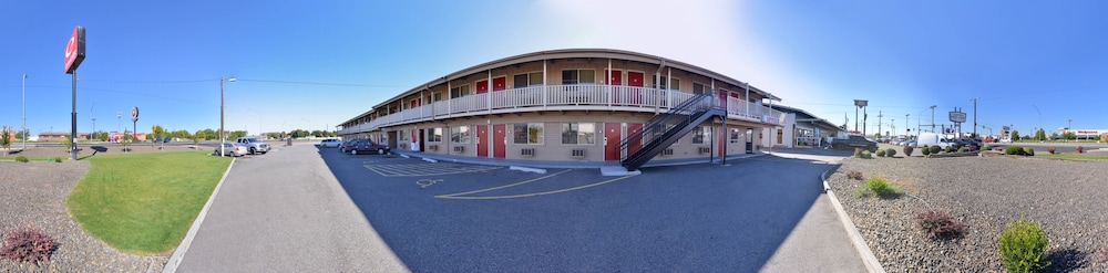 Econo Lodge Kennewick Tri-Cities 6/27