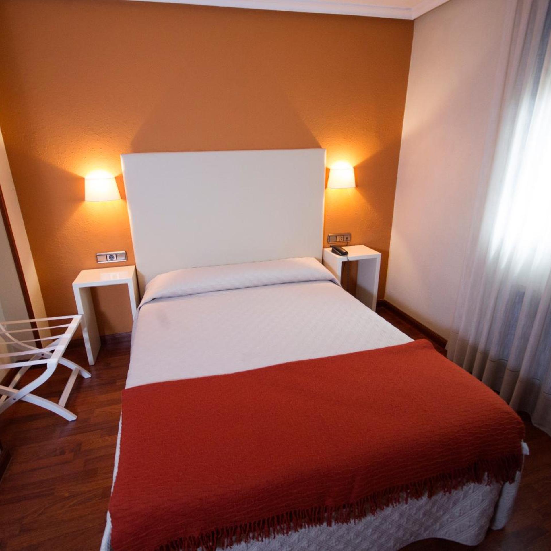 Hotel Ovetense 25/58