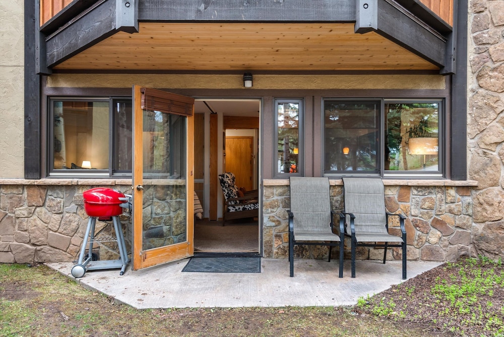 Laurelwood A Destination Residence 70/76