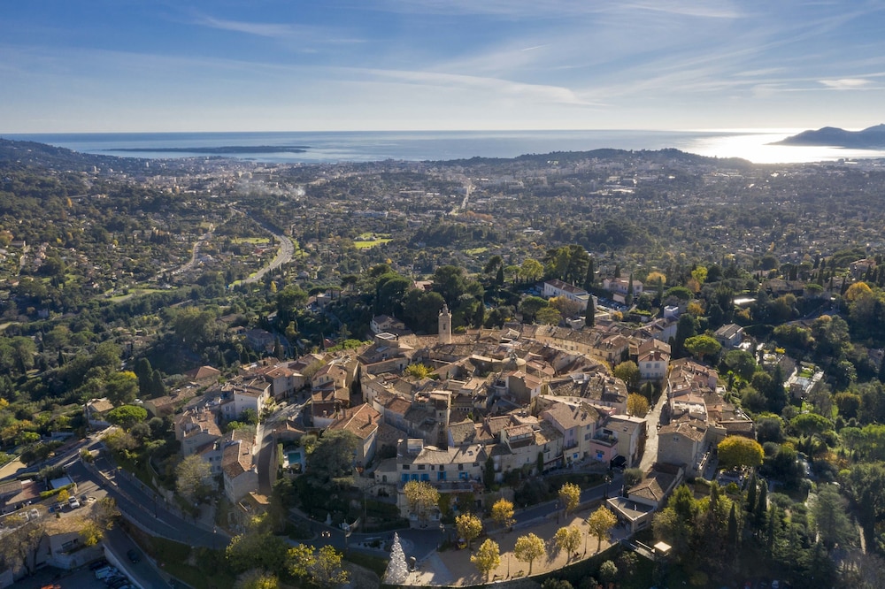 Mougins Luxury Retreats 39/50