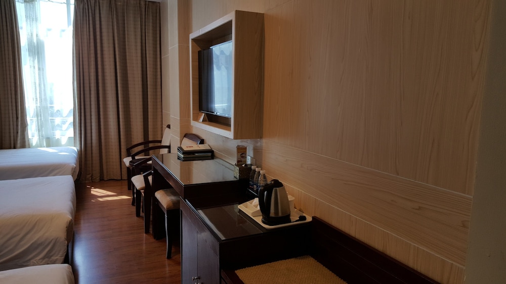 Baiyun City Hotel 31/42