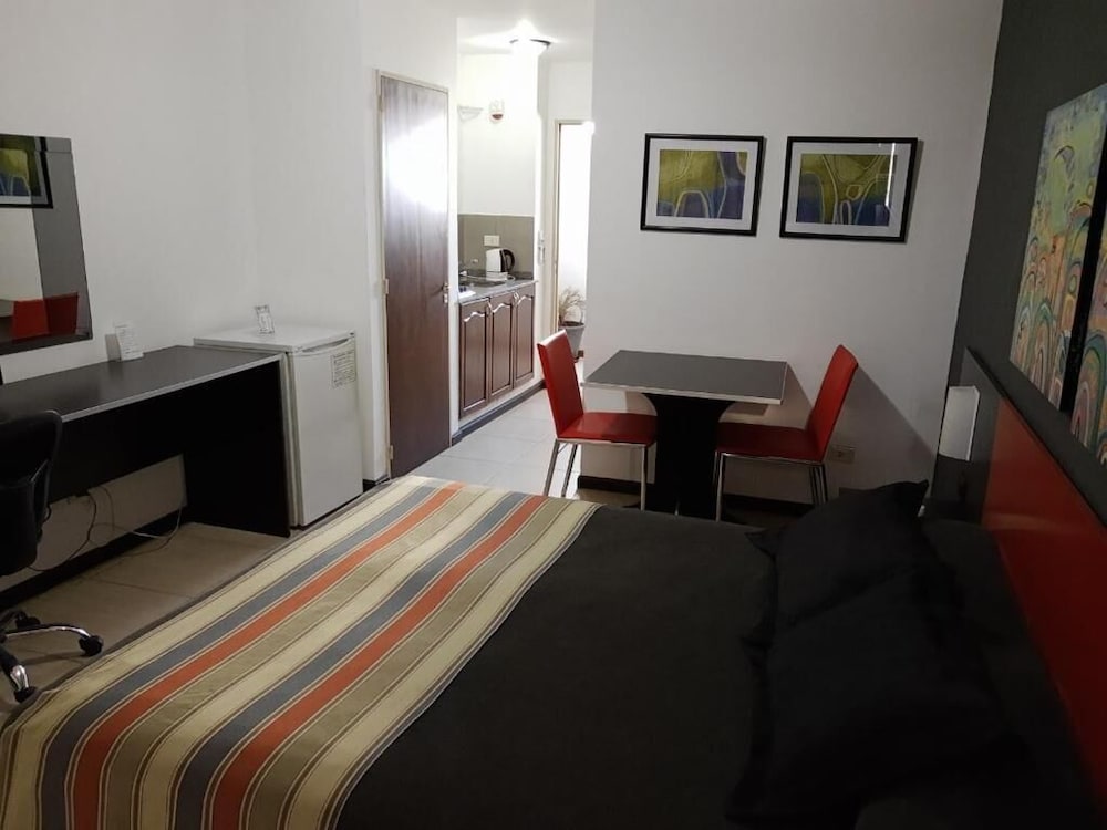 Apart Hotel Alvear 19/23