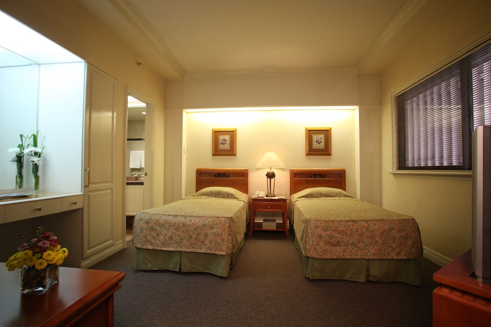 Sunny Bay Suites 20/33