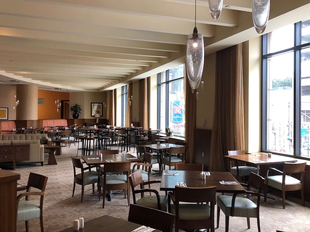 Hilton Garden Inn Baltimore Inner Harbor 33/51